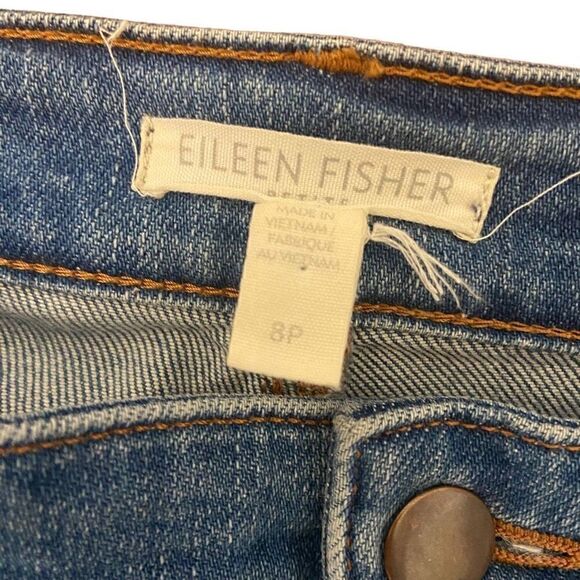 Eileen Fisher Light Wash Cropped Jeans Size 8 Petite - Picture 3 of 5